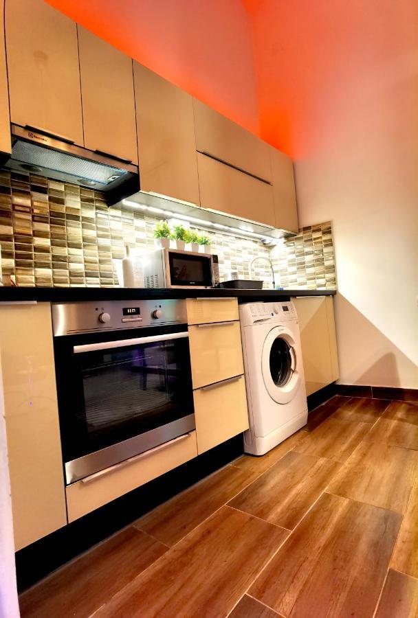 Dolce Vita Supremier Apartment Budapest Exterior photo